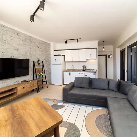 Lovely With Balcony In Aksu Daire *
